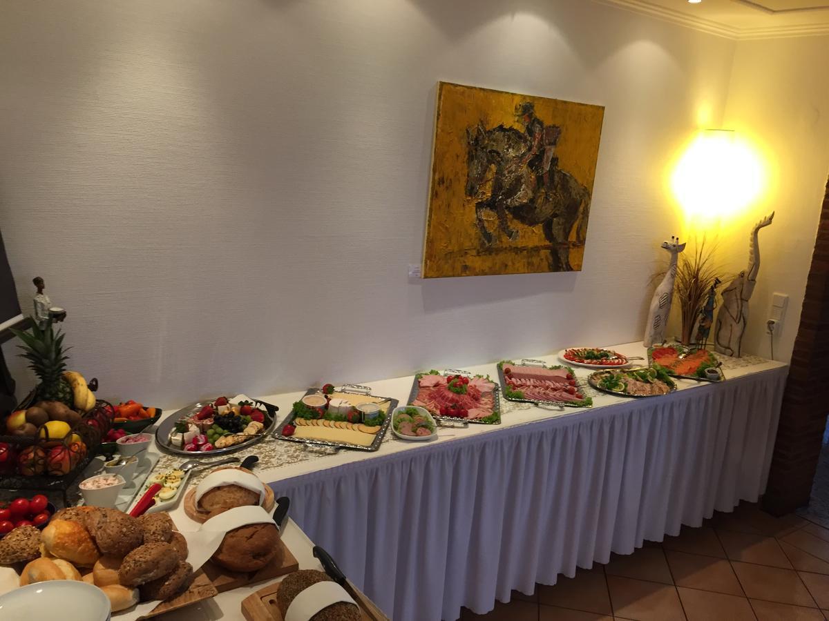 Hotel Restaurant Zum Heidekrug Берзенбрюк Экстерьер фото